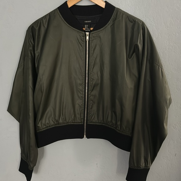 FOREVER 21 bomber jacket - Picture 2 of 4